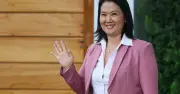 Keiko Fujimori se perfila para ganar presidencia de Perú en reñido balotaje