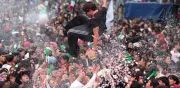Lluvia no frena celebración por triunfo de México en el Mundial 2026
