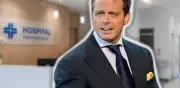 Luis Miguel recibe alta médica en Nueva York y viaja a México para recuperarse