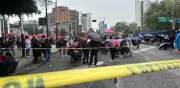 Maestros de CNTE y CETEG bloquean Insurgentes y Reforma en CDMX