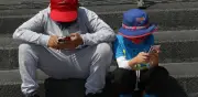 México abrirá debate sobre regulación de IA y redes sociales para menores