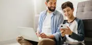 Padres vuelven a aulas para inspirar a hijos con posgrados