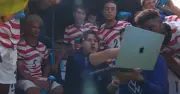 Pochettino revoluciona el fútbol: usa laptop para dar instrucciones en pleno partido
