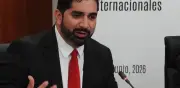 Roberto Lazzeri rinde protesta como embajador de México en EU; pide cabeza fría en T-MEC
