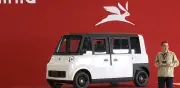 Sheinbaum presenta Olinia, el primer auto eléctrico mexicano