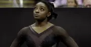 Simone Biles revela que estuvo a un paso de la muerte tras hospitalización de emergencia