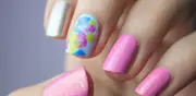Tonos de uñas perfectos para piel apiñonada: elegantes y exquisitos