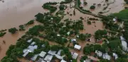 Tormentas dejan 600 viviendas dañadas en Veracruz; hay socavones y deslaves