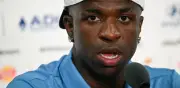 Vinicius frena su renovación con el Real Madrid y Florentino lanza 150M por Julián Álvarez