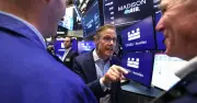Wall Street se desploma: tecnológicas y temor a tasas altas golpean mercados