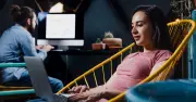 Wifi gratis en hoteles: el negocio invisible de tus datos en el Mundial 2026
