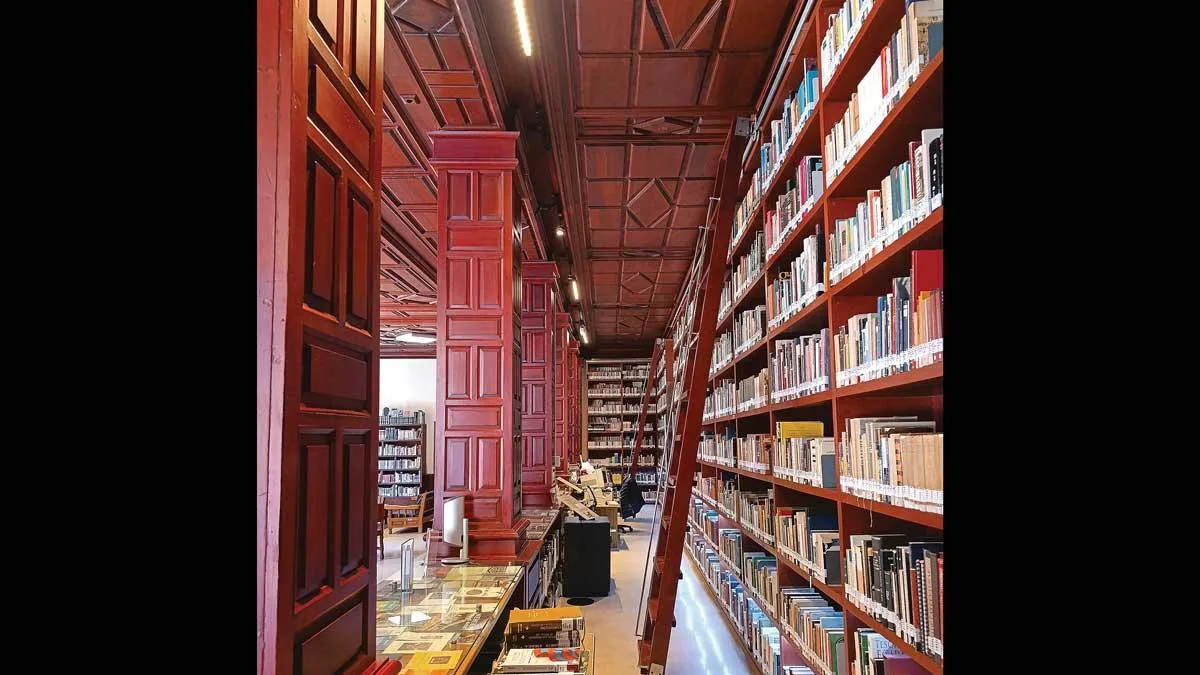 Biblioteca Pedro Bosch Gimpera: un viaje histórico en el Centro de CDMX