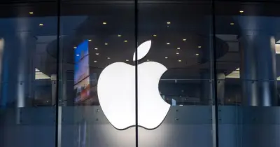 Apple recupera el trono como la empresa más valiosa del mundo con Siri e IA