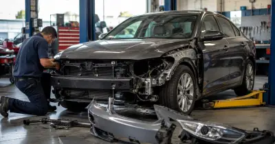 Cláusula clave para reparar tu auto en agencia con el seguro