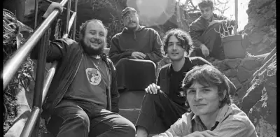 Diles que no me maten: literatura y música experimental en su nuevo disco