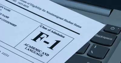EE.UU. limita estancia de periodistas y estudiantes a 4 años y 240 días