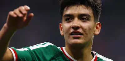 Gilberto Mora: el viral con un niño antes de hacer historia con el Tri