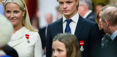 Hijo de princesa Mette-Marit sale de prisión a arresto domiciliario