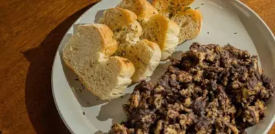 Huevos tirados al estilo veracruzano: receta del desayuno jarocho