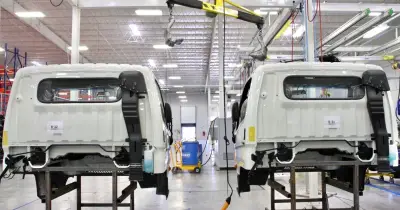 Industria de camiones pide arancel de 50% a unidades chinas para reactivar mercado
