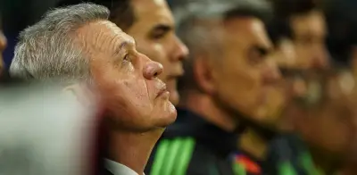 Javier Aguirre celebra avance a octavos y el nacimiento de su nieto