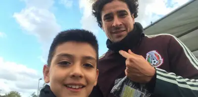 Morita revive su infancia para felicitar a Don Memo Ochoa en sus 41 años