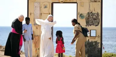 Papa León XIV insta a Europa a proteger e integrar a migrantes en Lampedusa