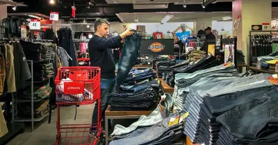 Profeco revela qué jeans se deforman y destiñen tras las lavadas
