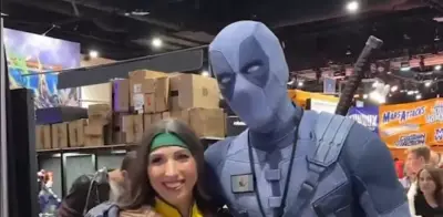 Ryan Reynolds sorprende en Comic-Con con Deadpool gris y pistas de Avengers: Doomsday