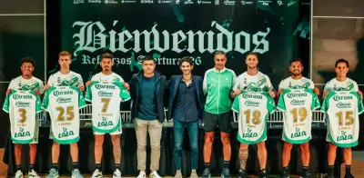 Santos Laguna presenta seis refuerzos para Apertura 2026; vuelve Eduardo Aguirre