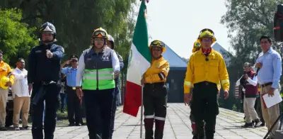 Sedema conmemora a combatientes de incendios en Xochimilco