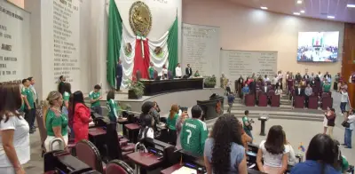 Veracruz tipifica el acecho como delito; alertan riesgo de mordaza contra periodistas
