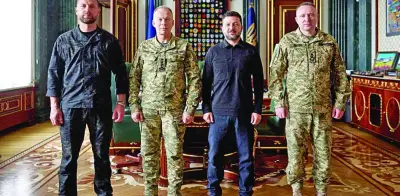 Zelenski destituye a Sirski y nombra a Mijaílo Drapati nuevo jefe del ejército ucraniano