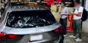 Abuelita pierde control y choca contra vinatería en Lomas de Chapultepec