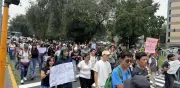 Aspirantes de la UNAM marchan por irregularidades en examen en línea