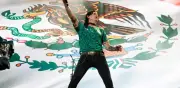 Caifanes reúne 65 mil personas en show lleno de orgullo y consignas sociales en CDMX