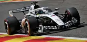 Checo Pérez abandona GP de Bélgica por falla en suspensión; tercer retiro en 2026