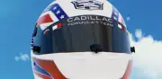 Checo Pérez usará casco con barras y estrellas en Silverstone por 250 años de EE.UU.