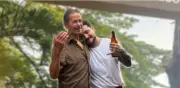 Christian Nodal comparte foto con su abuelo y desata especulaciones