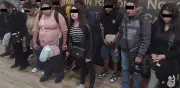 Detienen a 11 pasajeros con 165 kilos de cocaína en aeropuerto de Tijuana