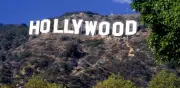 El letrero de Hollywood es una réplica de 1978; Alice Cooper y otras estrellas lo salvaron