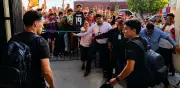 Gilberto Mora desata locura con recibimiento de rockstar en San Luis