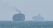 Irán cierra estrecho de Ormuz y bombardea el Golfo tras ataques de EE.UU.