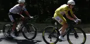 Isaac del Toro mantiene maillot blanco y tercer lugar en Tour de Francia 2026