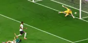 Jordan Pickford apaga la ilusión de México con dos atajadones clave