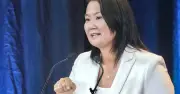 Keiko Fujimori asume presidencia de Perú con retos de gobernabilidad y seguridad