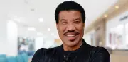 Lionel Richie habla tras hospitalización: está bien y retoma gira