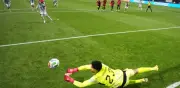 Messi falla otro penal crucial y agranda su peor pesadilla en Mundiales