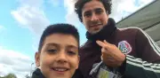 Morita revive su infancia para felicitar a Don Memo Ochoa en sus 41 años