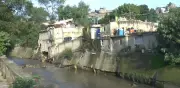 Oquedades en Naucalpan ponen en riesgo viviendas; vecinos viven con temor